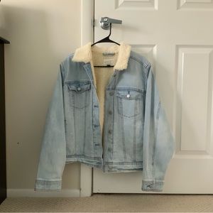 Universal Thread Sherpa Lined Light Wash Denim Jacket